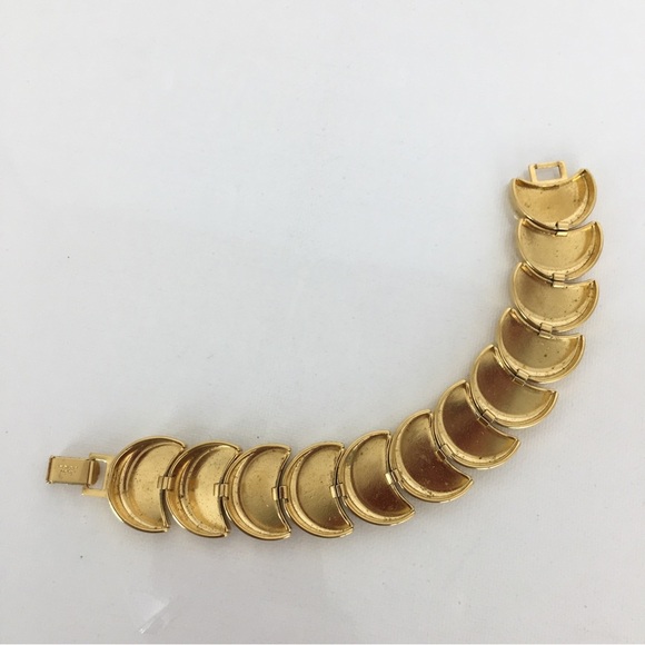 Vintage Signed Napier Bracelet Gold Half Moon Fish Scale Collectible Jewelry - Picture 12 of 12